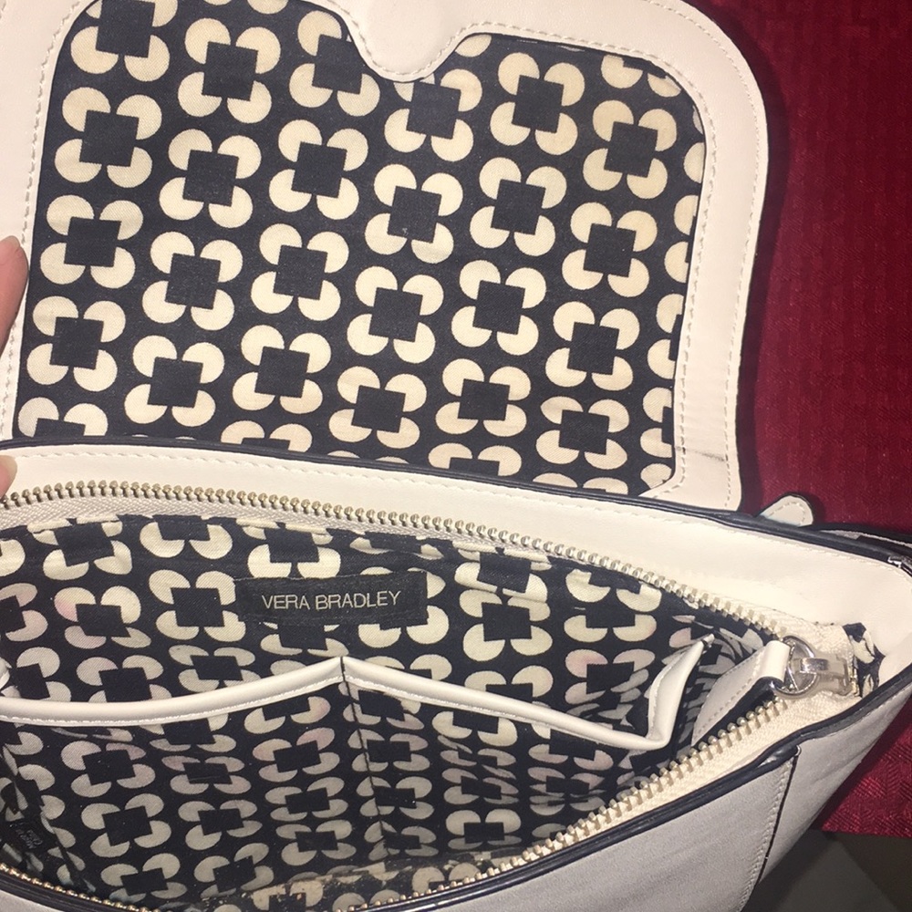 Purse - Picture 3 of 4